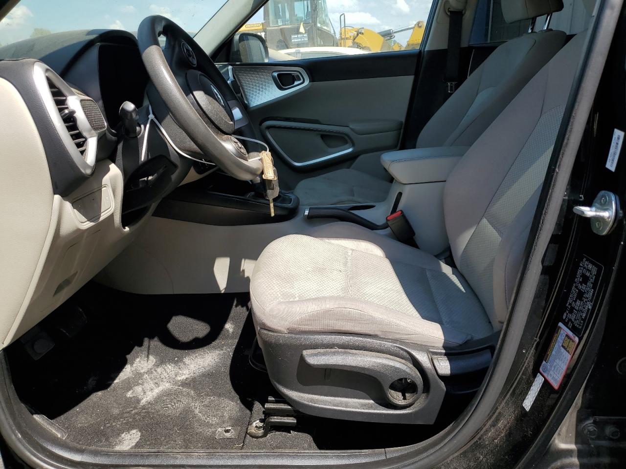 KNDJ23AU3L7120694 2020 Kia Soul Lx