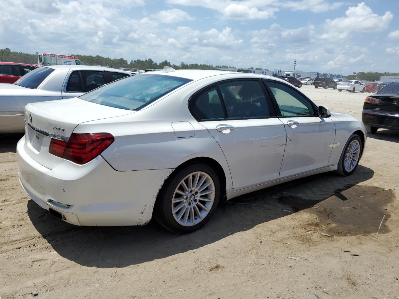 2013 BMW 740 I vin: WBAYA6C54DC994910