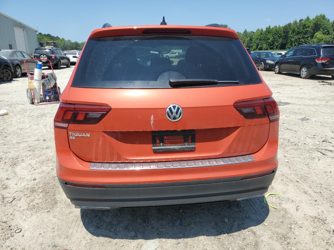 3VV3B7AX6KM136422 2019 Volkswagen Tiguan Se