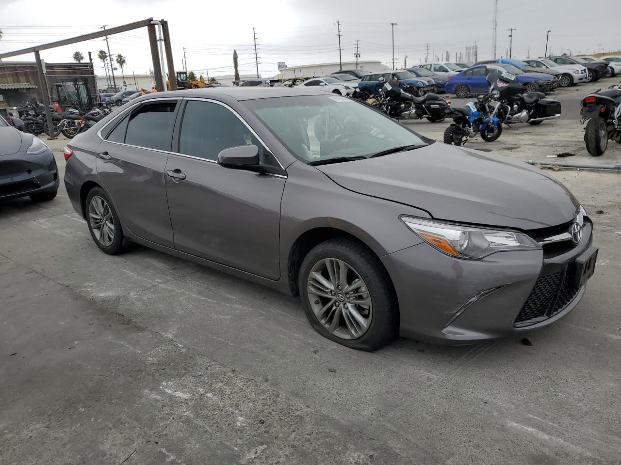 2017 Toyota Camry Le vin: 4T1BF1FK1HU619468