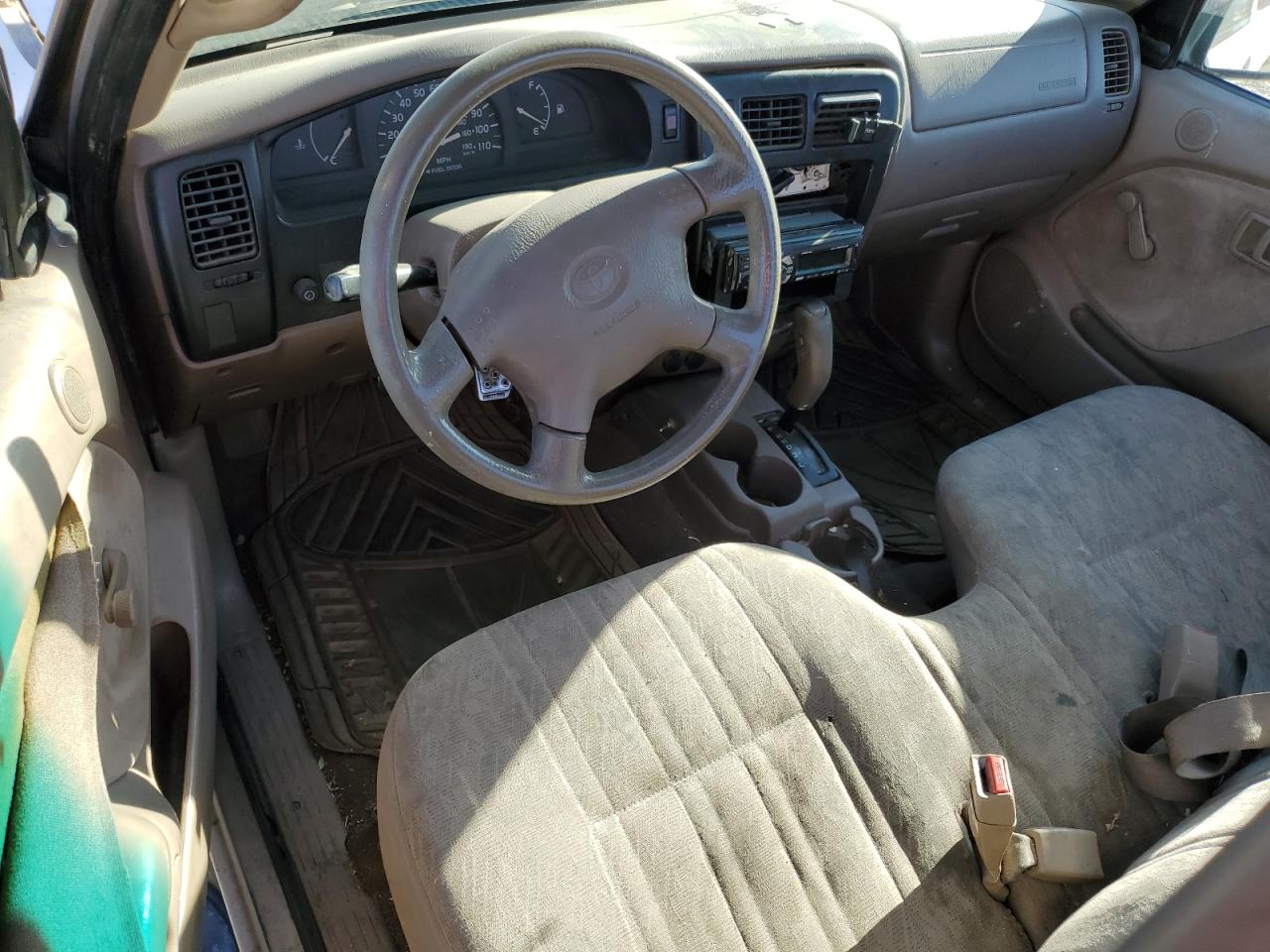 5TENL42N42Z002348 2002 Toyota Tacoma