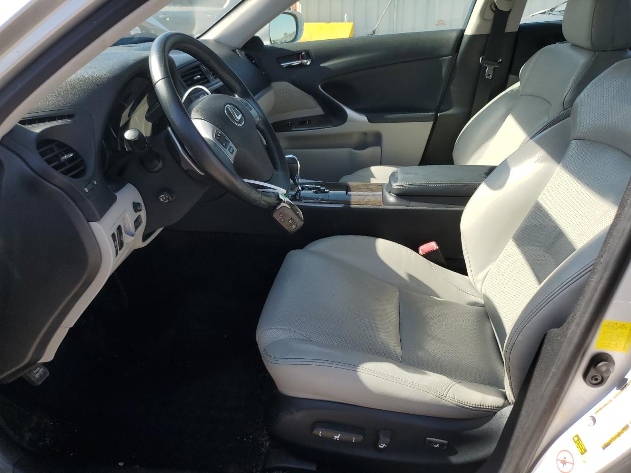 JTHCE5C25B5001755 2011 Lexus Is 350