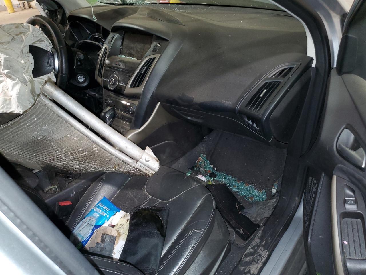 1FAHP3H24CL117434 2012 Ford Focus Sel