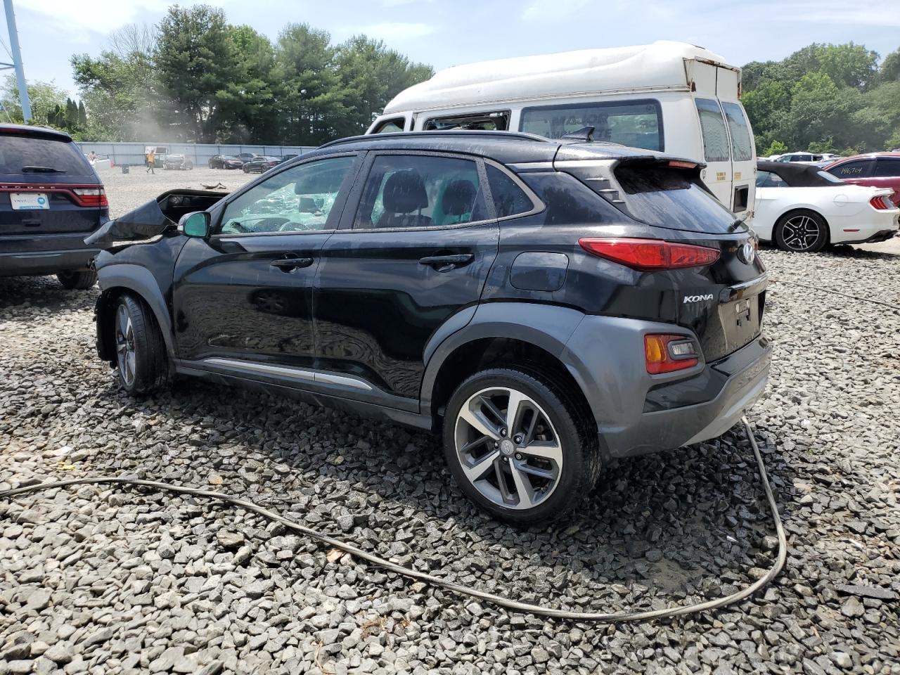 2021 Hyundai Kona Limited vin: KM8K3CA51MU696650