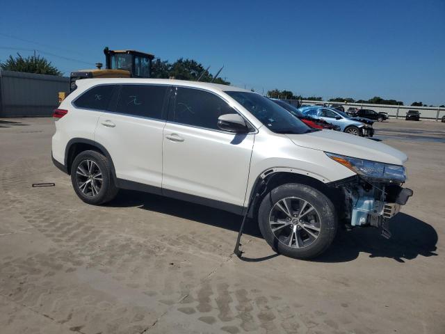 2019 Toyota Highlander Le VIN: 5TDZARFH2KS048072 Lot: 57214514