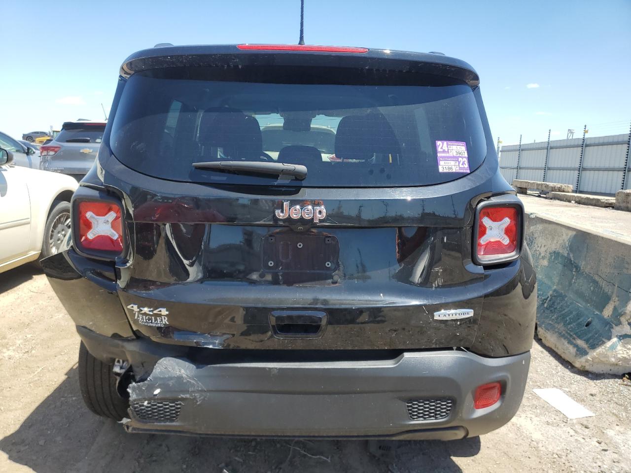 ZACNJDB14NPN53779 2022 Jeep Renegade Latitude