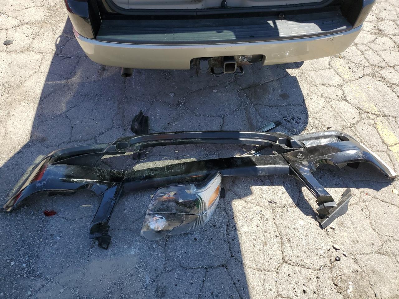 1FMEU74EX9UA17561 2009 Ford Explorer Eddie Bauer