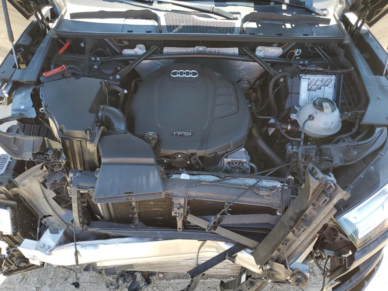 WA1BNAFY7L2098864 2020 Audi Q5 Premium Plus