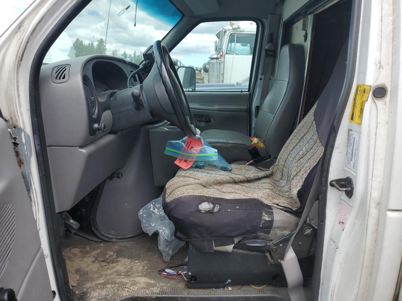 1FDKE30L7VHB55994 1997 Ford Econoline E350 Cutaway Van