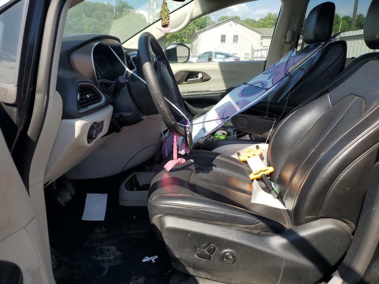 2C4RC1DG9LR181850 2020 Chrysler Voyager Lxi