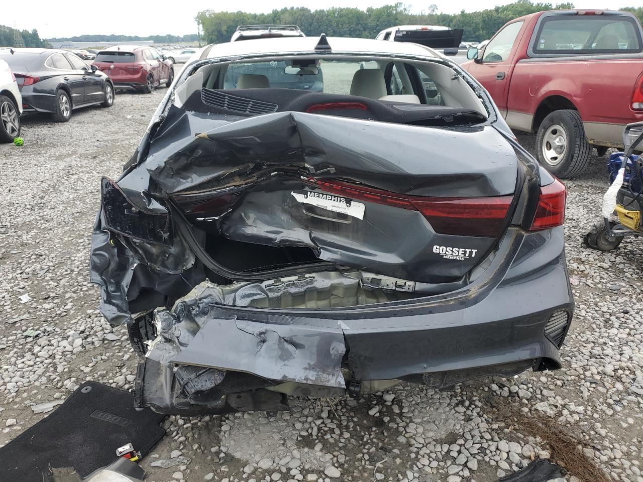 3KPF24AD1NE464877 2022 Kia Forte Fe