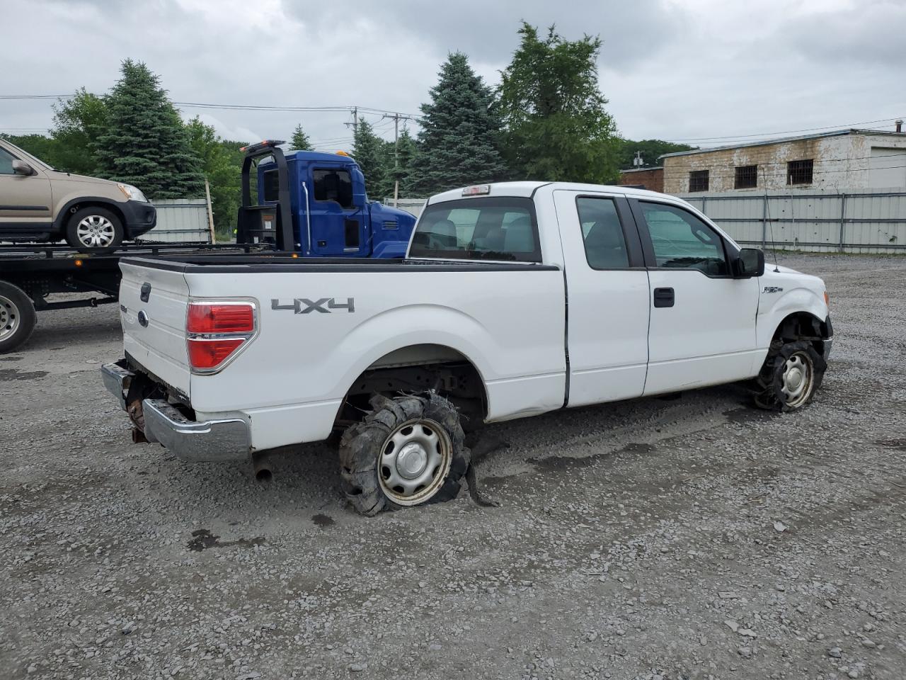 2014 Ford F150 Super Cab vin: 1FTFX1EF9EFB86697