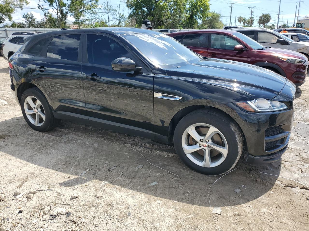 2018 Jaguar F-Pace Premium vin: SADCJ2GX6JA235723