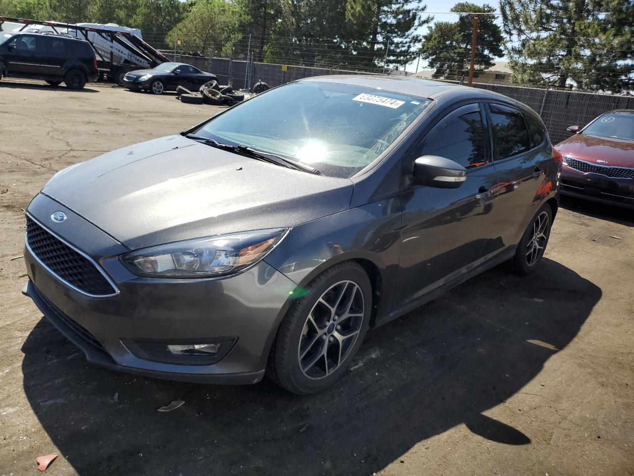 2018 Ford Focus Sel vin: 1FADP3M28JL270108