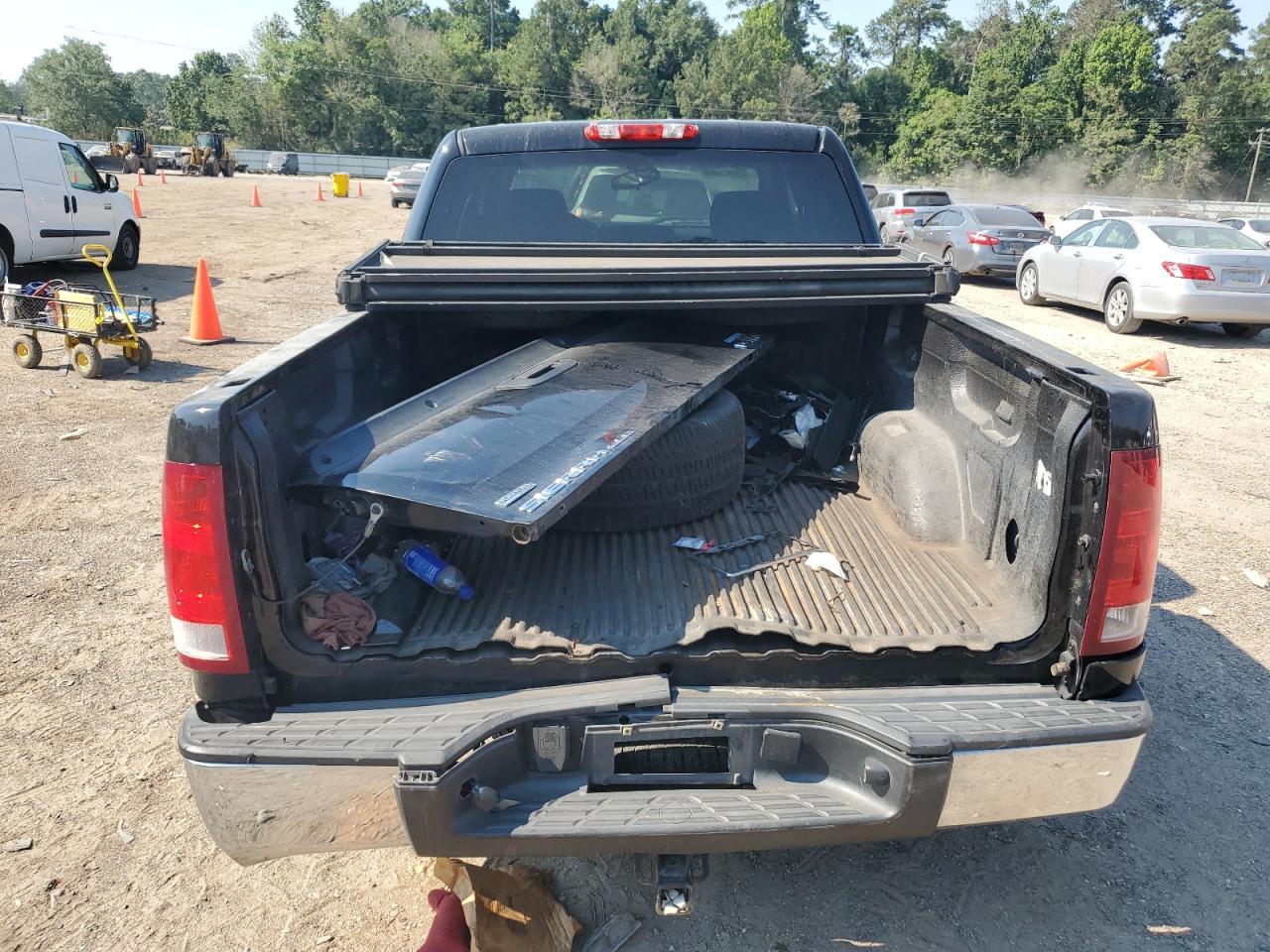 3GTP1VE02BG381186 2011 GMC Sierra C1500 Sle