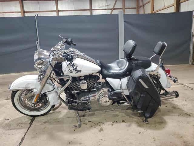 2013 HARLEY-DAVIDSON FLHRC ROAD 1HD1FRM10DB692389