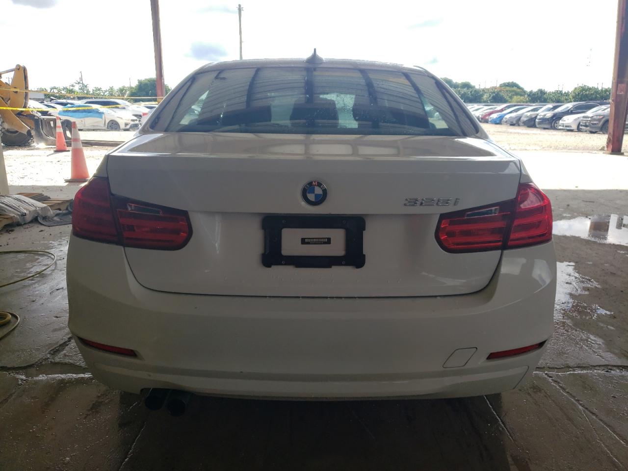 2013 BMW 328 I vin: WBA3A5C54DF359740