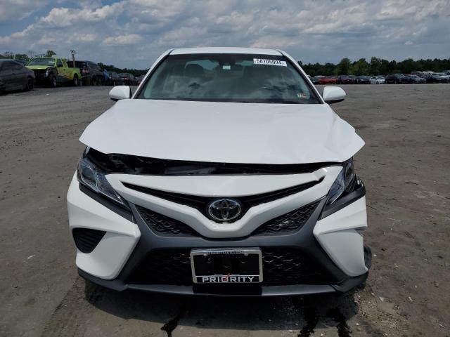 VIN 4T1B11HKXJU670114 2018 Toyota Camry, L no.5