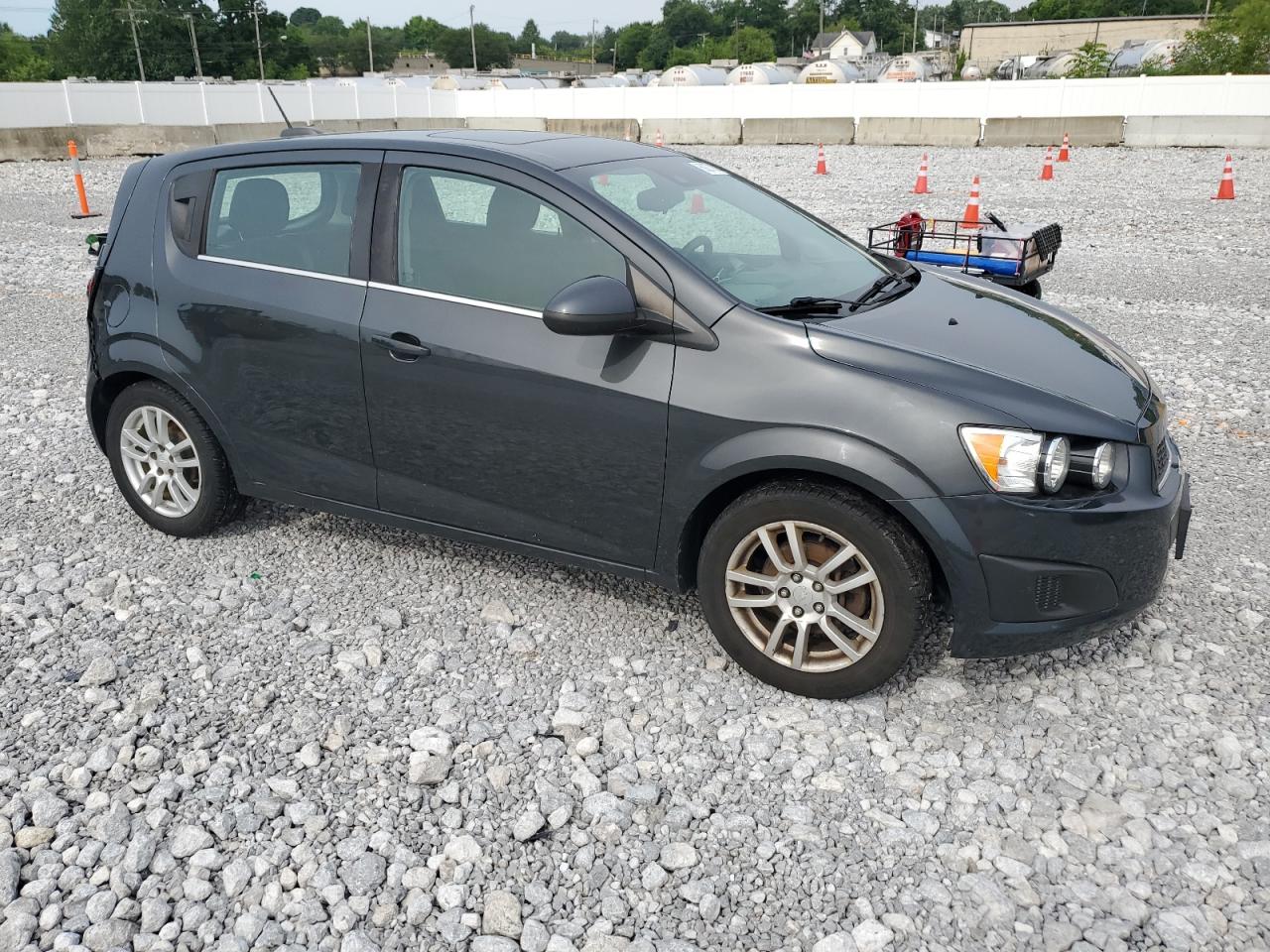 1G1JC6SB2F4128232 2015 Chevrolet Sonic Lt