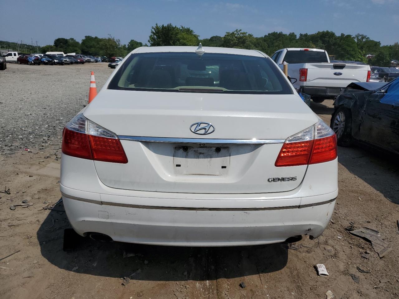 KMHGC4DE8BU143305 2011 Hyundai Genesis 3.8L