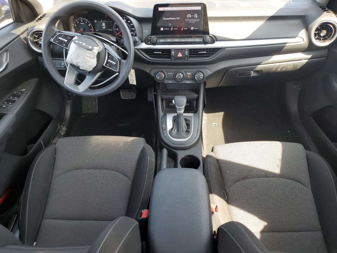 3KPF24ADXNE463937 2022 Kia Forte Fe