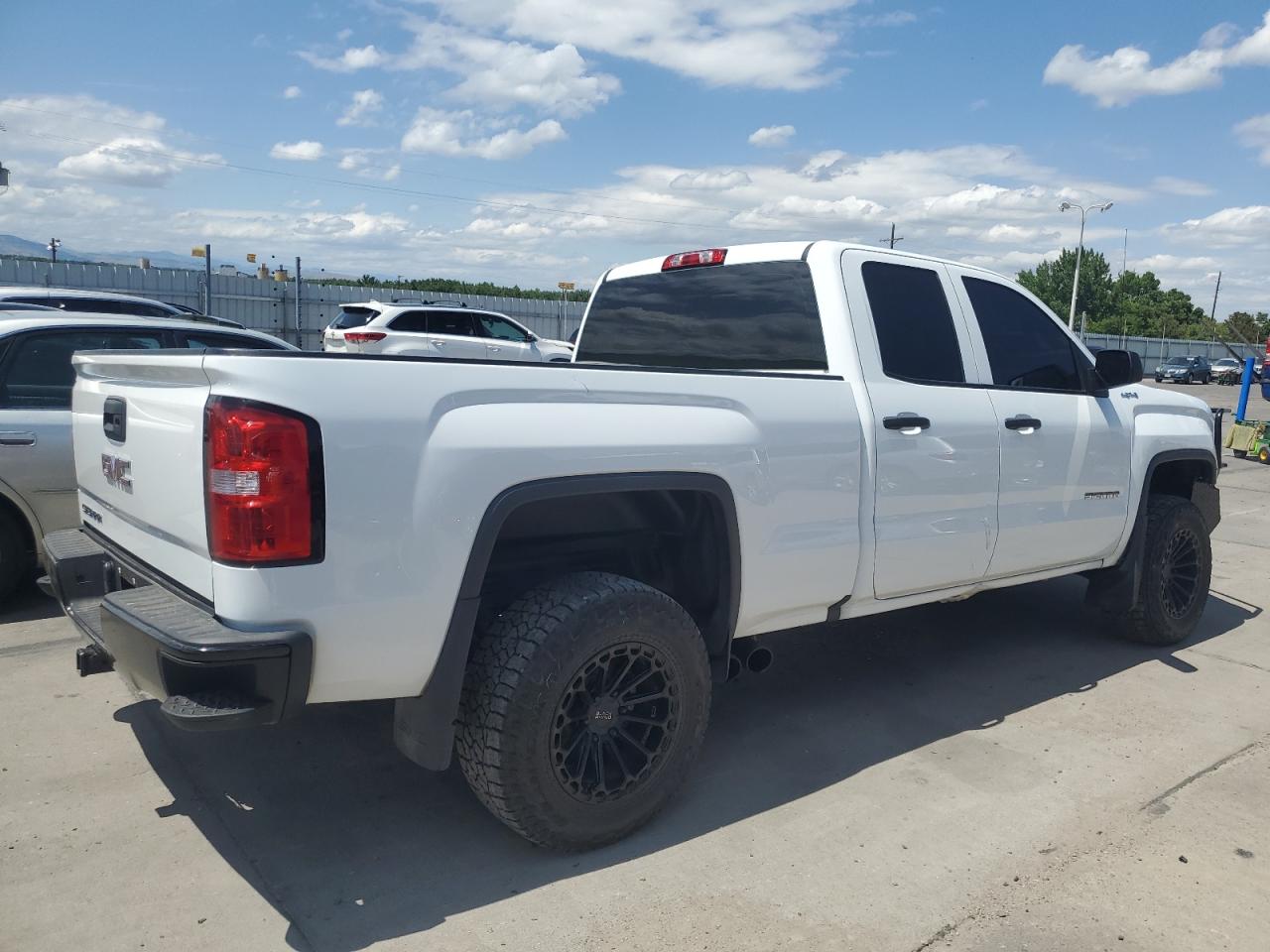 1GTV2LEC2JZ375437 2018 GMC Sierra K1500