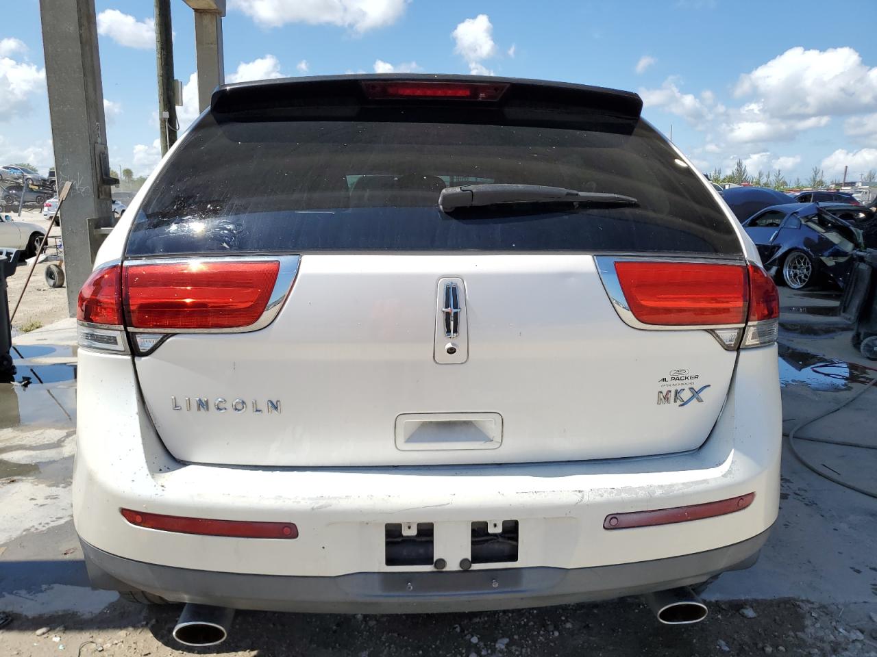 2LMDJ6JK4BBJ04381 2011 Lincoln Mkx