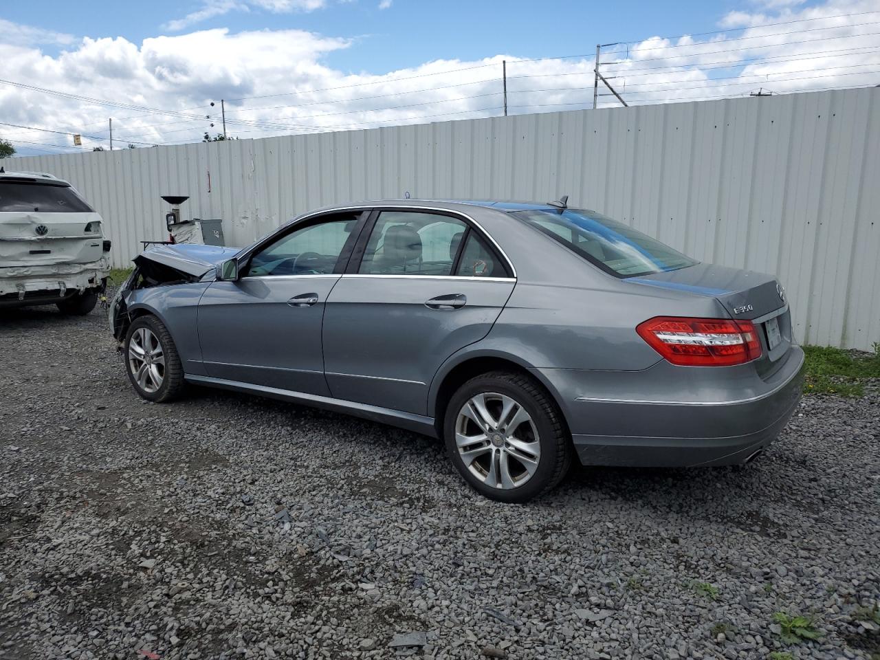 WDDHF8HB2BA487517 2011 Mercedes-Benz E 350 4Matic