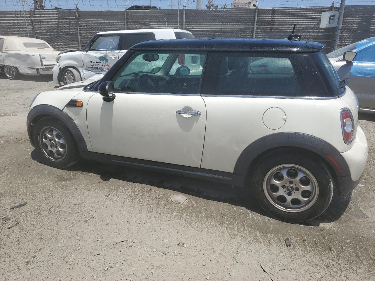 2013 Mini Cooper vin: WMWSU3C53DT549604