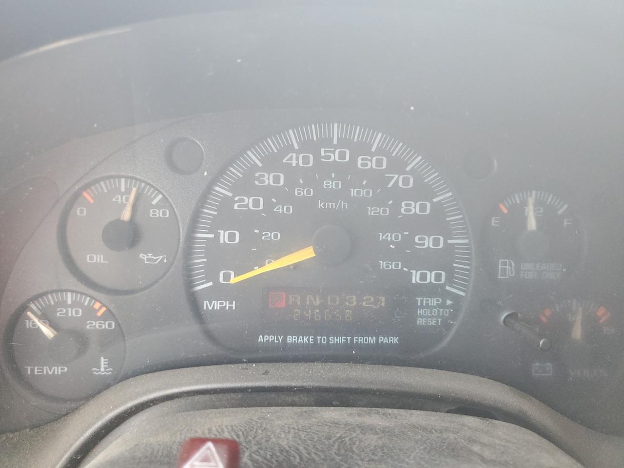 1GCFG25W111133103 2001 Chevrolet Express G2500