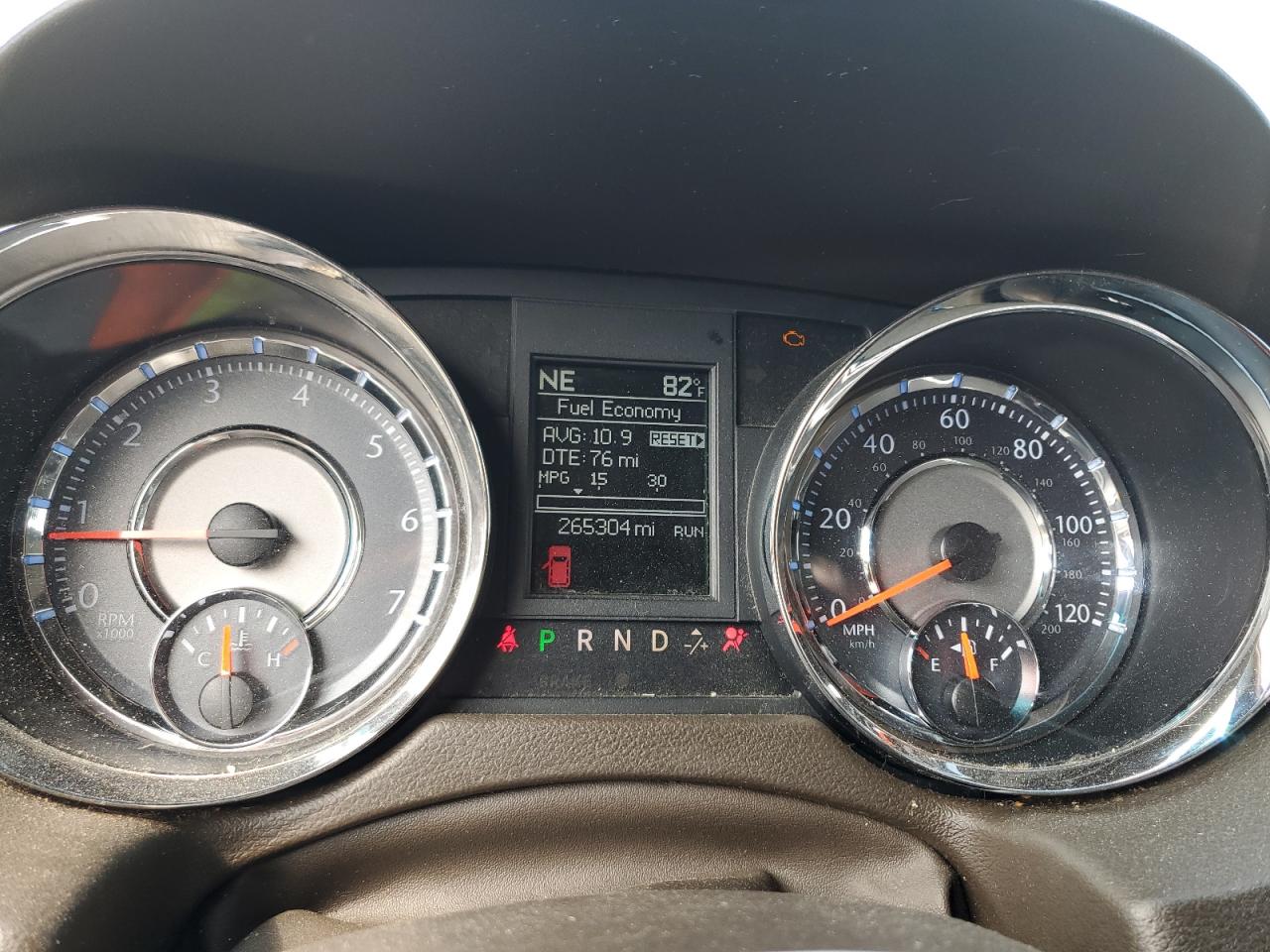 2C4RC1GG8CR266819 2012 Chrysler Town & Country Limited