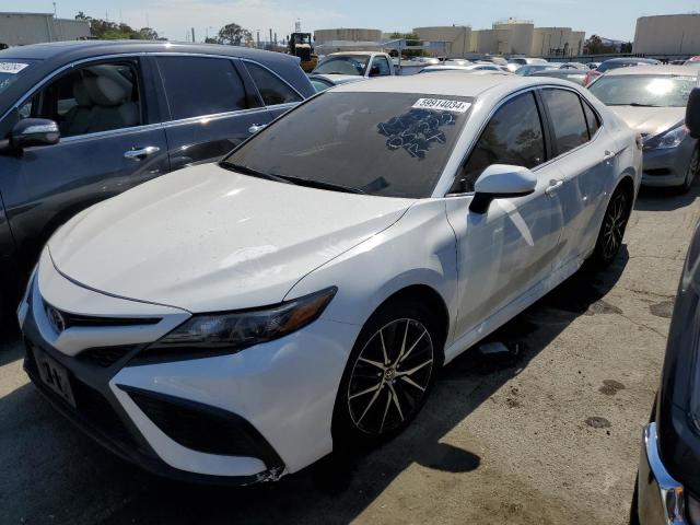 2021 Toyota Camry, SE