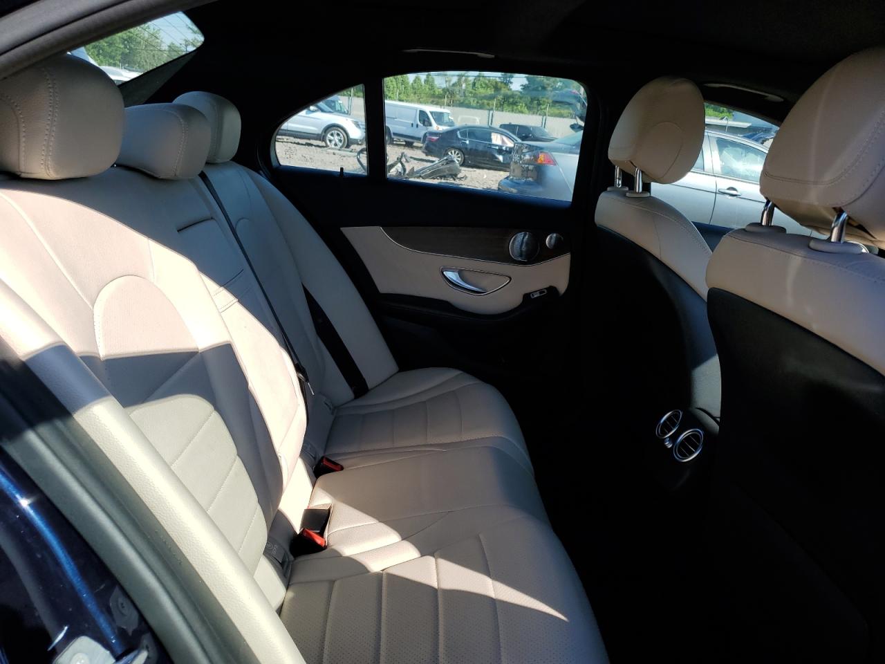 55SWF8EBXKU283169 2019 Mercedes-Benz C 300 4Matic