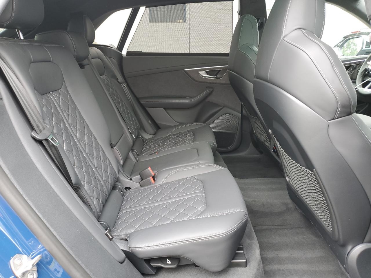 WA1CWBF16RD007204 2024 Audi Sq8 Prestige