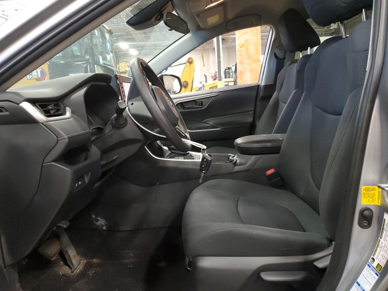 2T3G1RFV7MC178252 2021 Toyota Rav4 Le