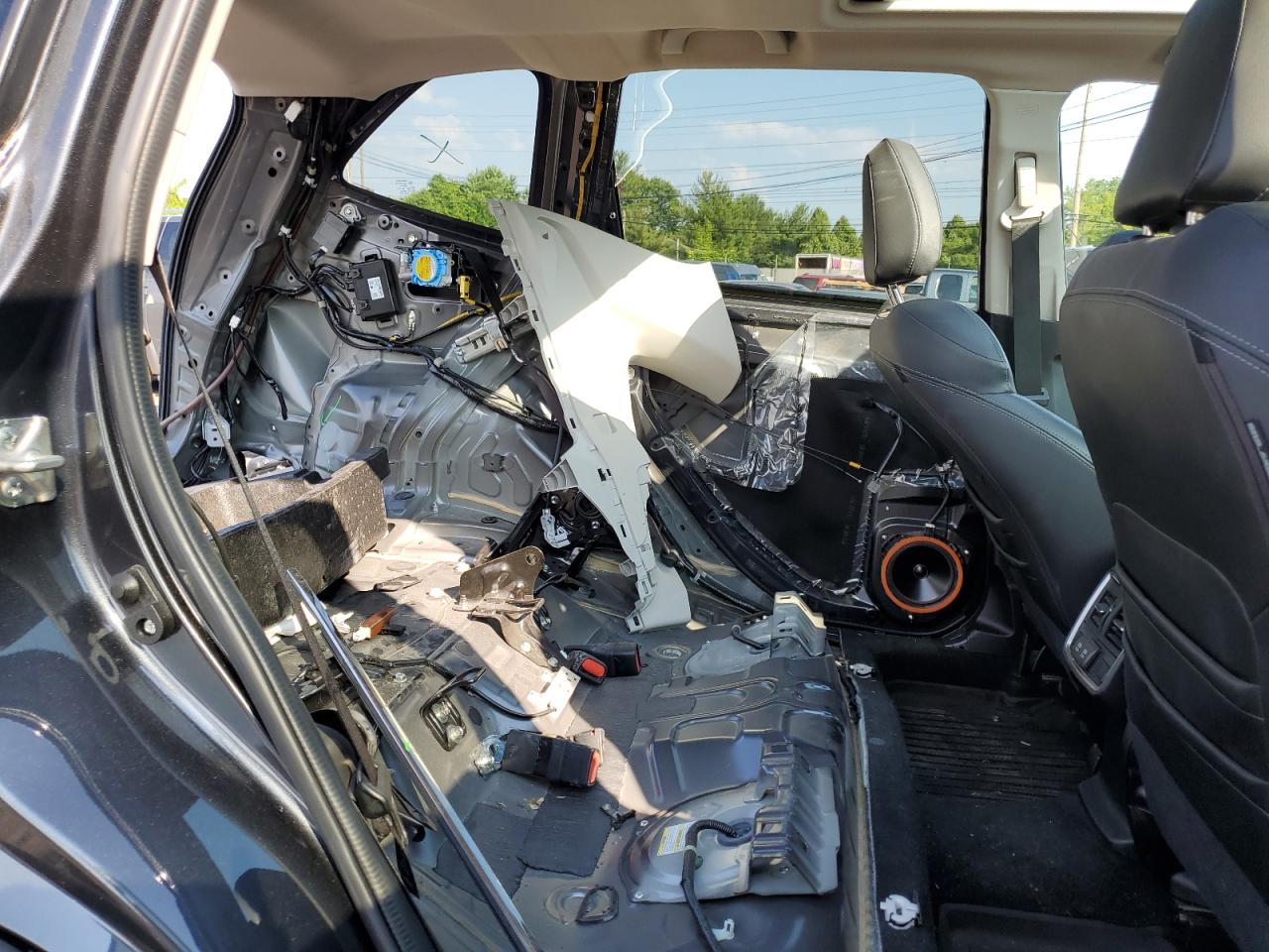 JF2SKAUC0KH568610 2019 Subaru Forester Limited