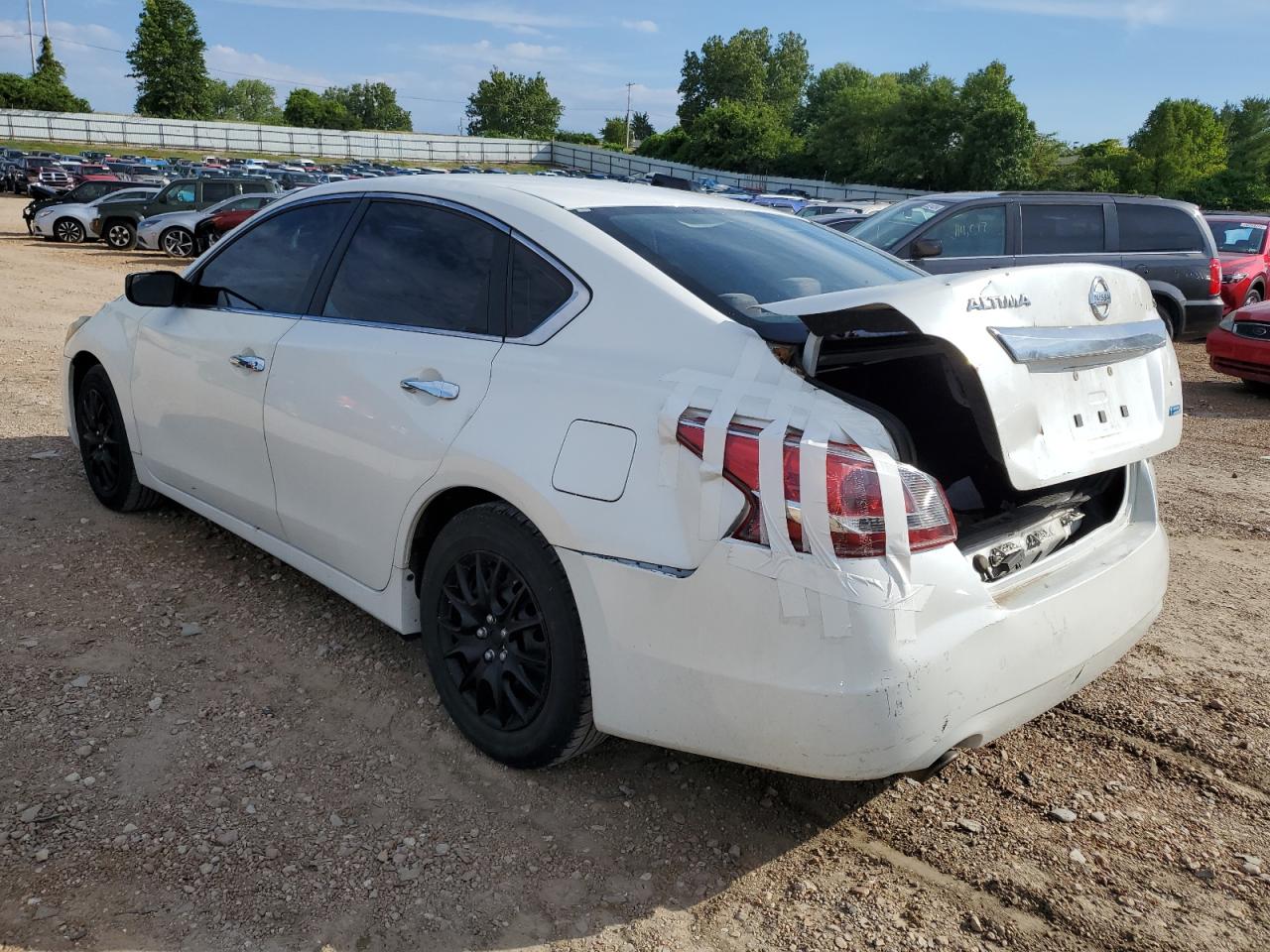 2013 Nissan Altima 2.5 vin: 1N4AL3AP7DC227320