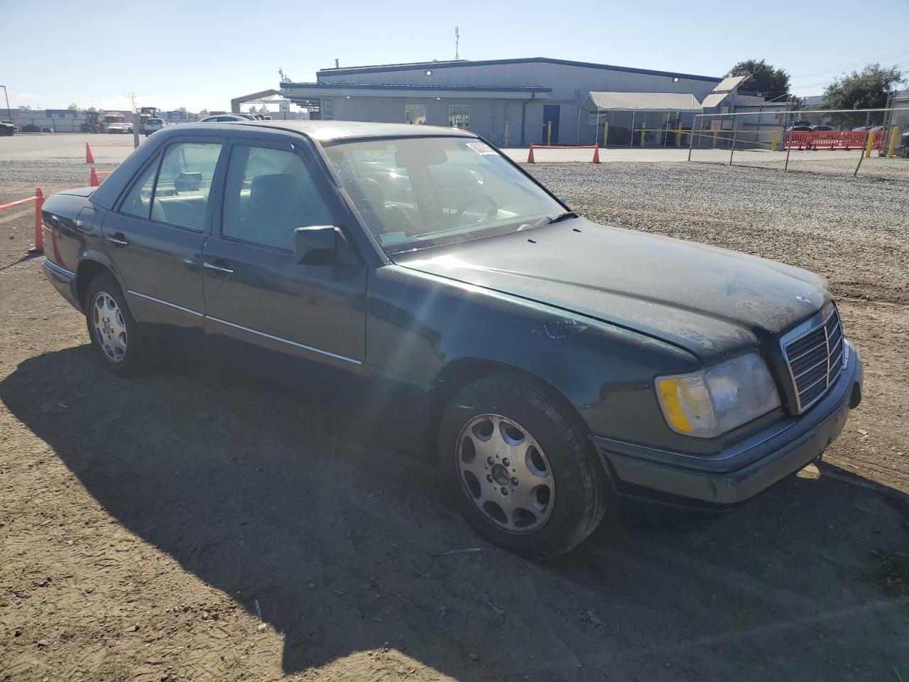 Lot #2852673833 1995 MERCEDES-BENZ E 320 BASE