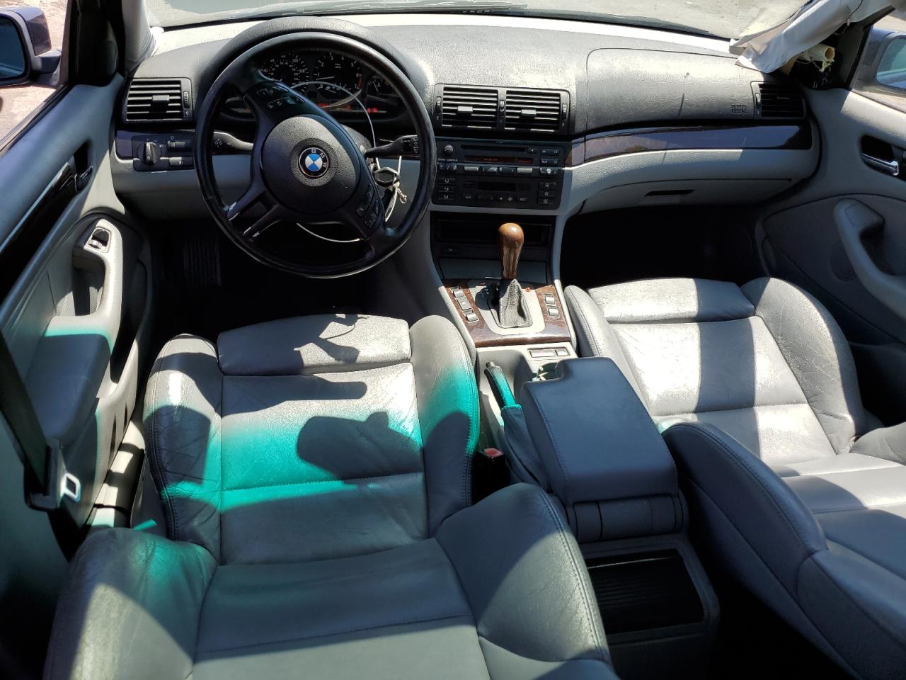 WBAAV33421FU94010 2001 BMW 325 I