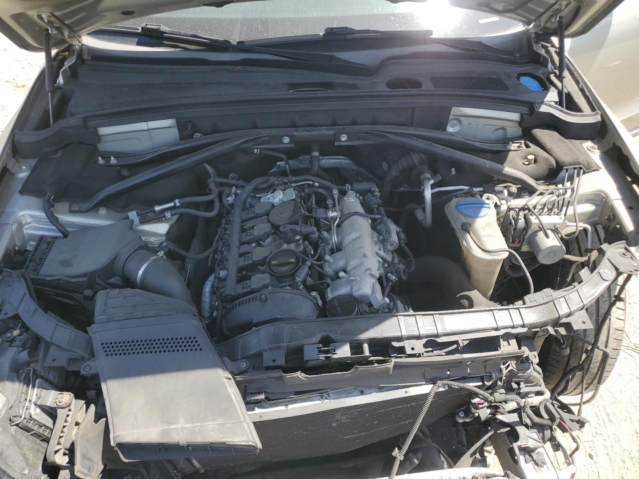 WA1LFAFP8EA052817 2014 Audi Q5 Premium Plus