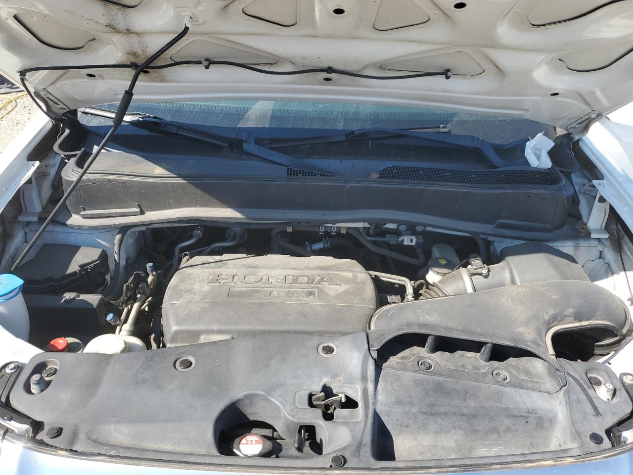 5FNYF4H90AB016729 2010 Honda Pilot Touring