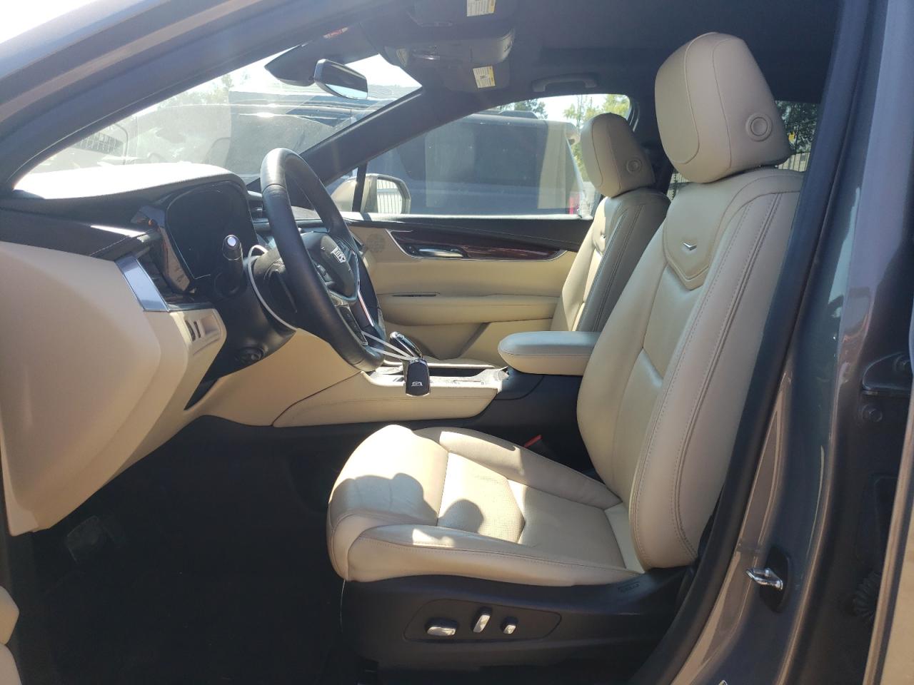 1GYKNCRS4JZ200788 2018 Cadillac Xt5 Luxury