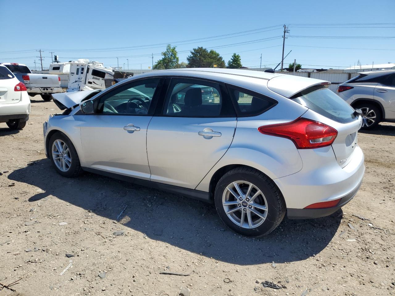 1FADP3K2XJL293327 2018 Ford Focus Se