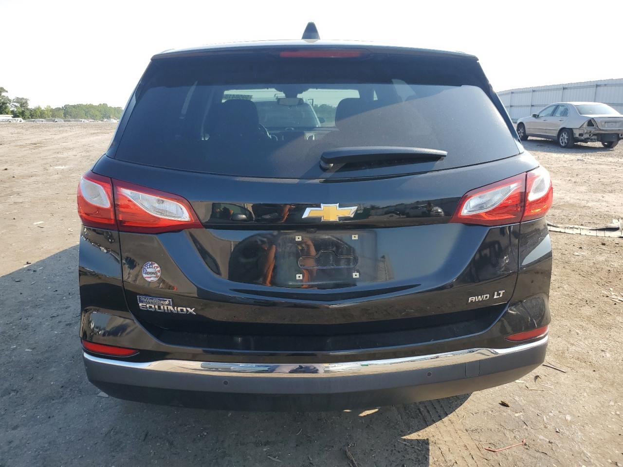 2GNAXTEV4K6135425 2019 Chevrolet Equinox Lt