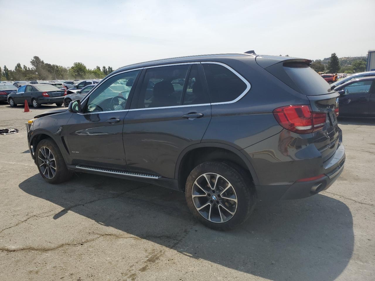 2015 BMW X5 xDrive35I vin: 5UXKR0C56F0K57564