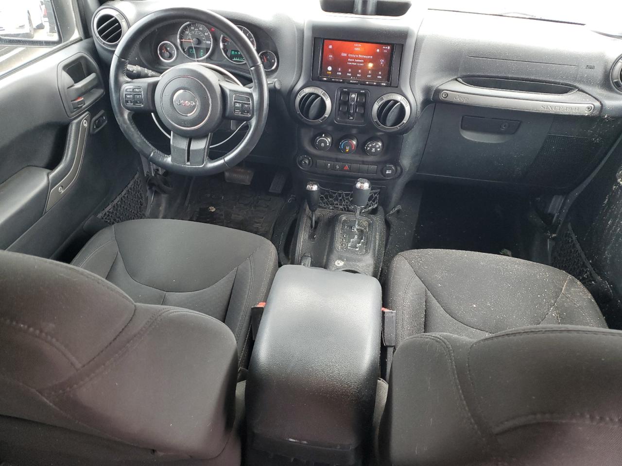 1C4BJWDG0GL110717 2016 Jeep Wrangler Unlimited Sport