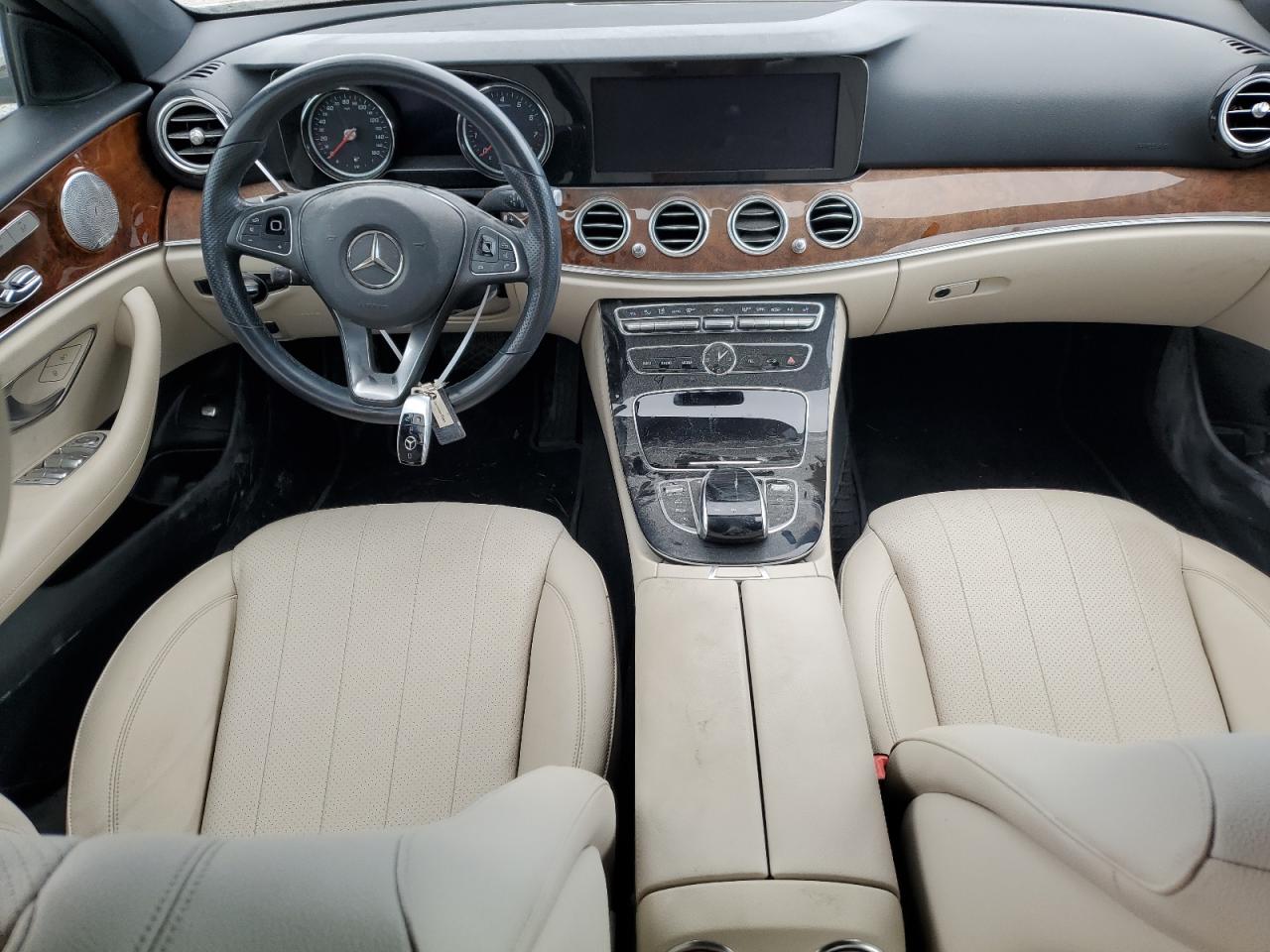 WDDZF4JB6JA448645 2018 Mercedes-Benz E 300