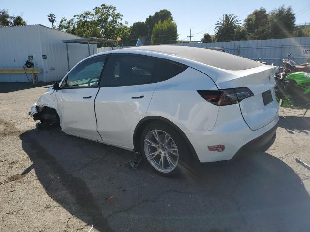 VIN 7SAYGAEE8RF048811 2024 Tesla MODEL Y no.2