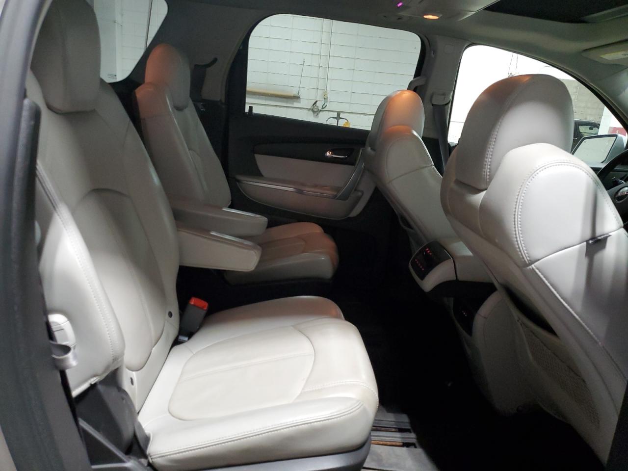 1GKEV33737J104380 2007 GMC Acadia Slt-2