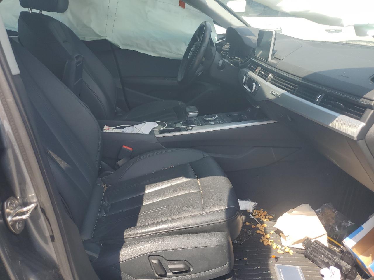 WAUDNAF48HN047355 2017 Audi A4 Premium